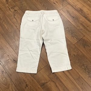 Gloria Vanderbilt capris pants